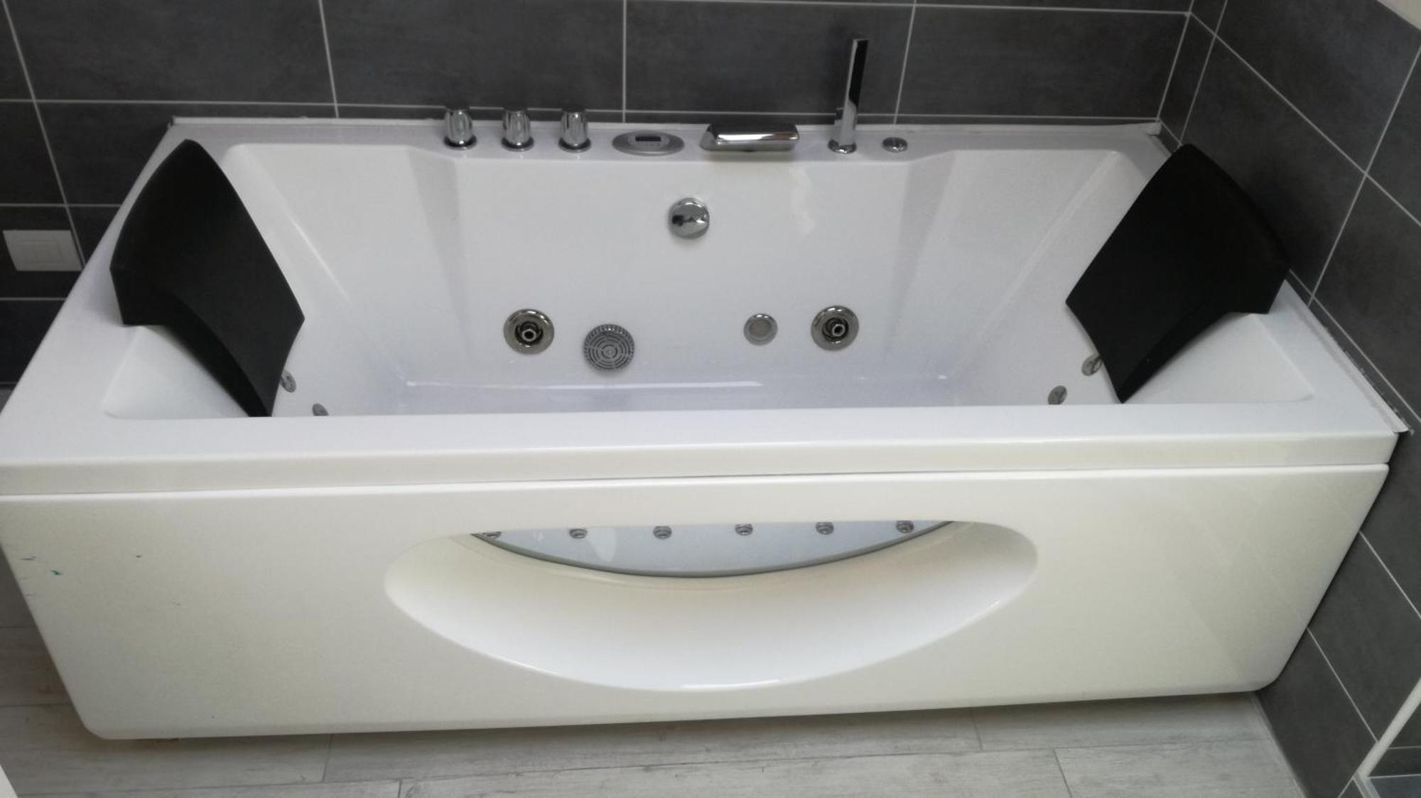 איספרה Charme Lake Loft מראה חיצוני תמונה