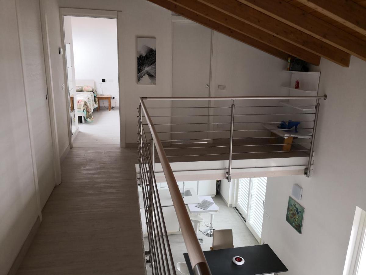 איספרה Charme Lake Loft מראה חיצוני תמונה
