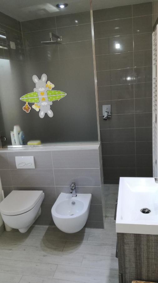 איספרה Charme Lake Loft מראה חיצוני תמונה