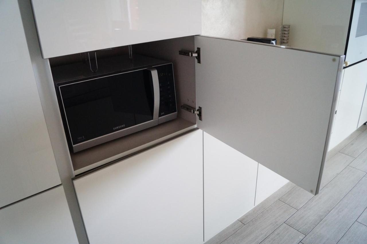 איספרה Charme Lake Loft מראה חיצוני תמונה